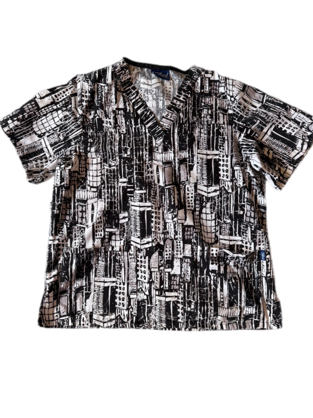 Tafford Black & White Graphic Cityscape scrub Top - Picture 1 of 7